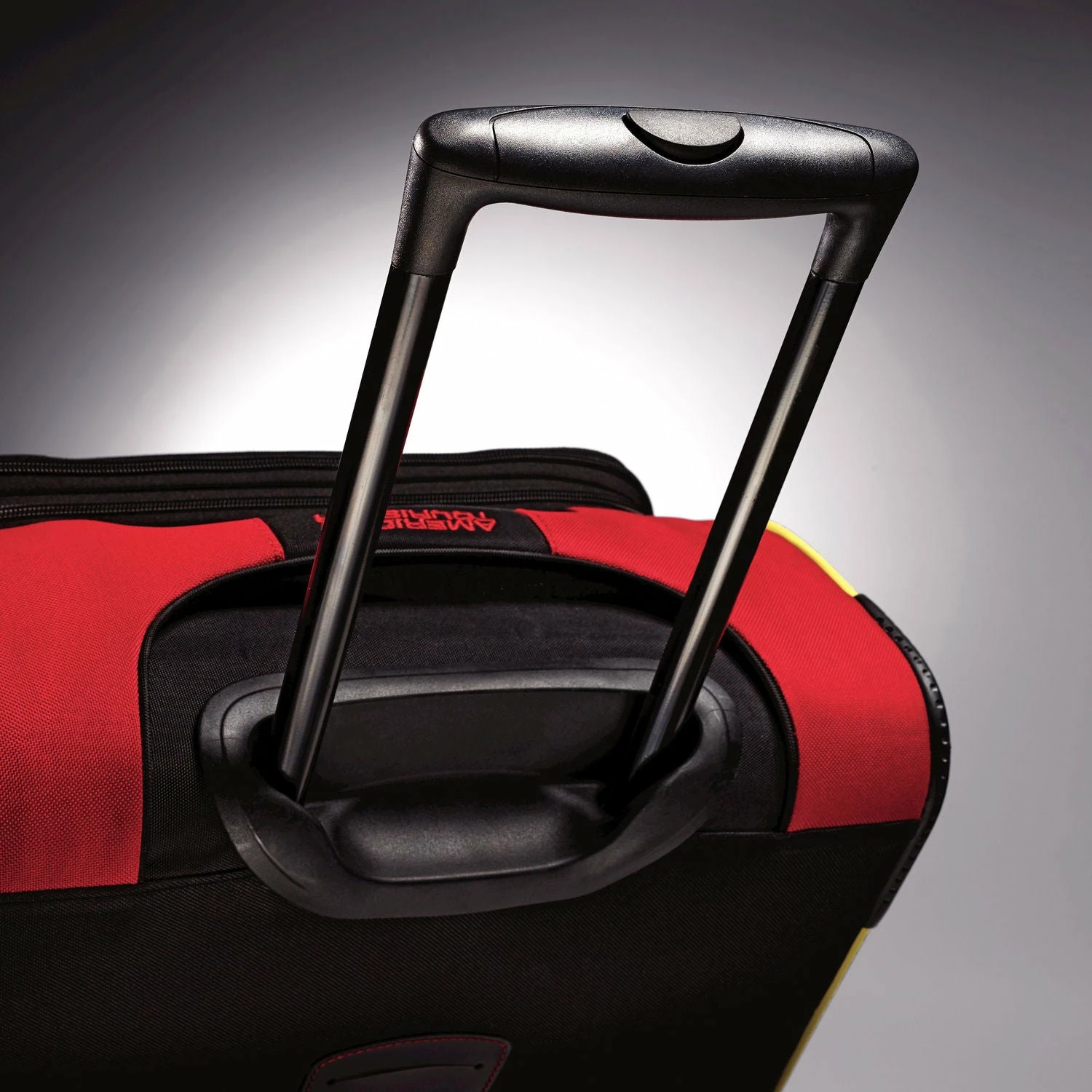 American Tourister Disney Mickey Mouse 28" Spinner Red Pants 5 American Tourister Disney Mickey Mouse 28" Spinner Red Pants - Image 3