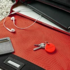 Chipolo ONE Bluetooth Item Tracker -Travel Sales Store CH BT002 003 red 5