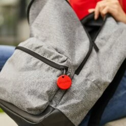 Chipolo ONE Bluetooth Item Tracker -Travel Sales Store CH BT002 003 red 7