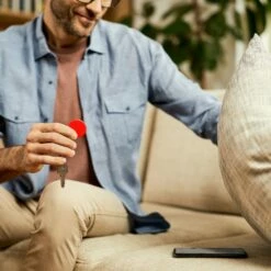 Chipolo ONE Bluetooth Item Tracker -Travel Sales Store CH BT002 003 red 8