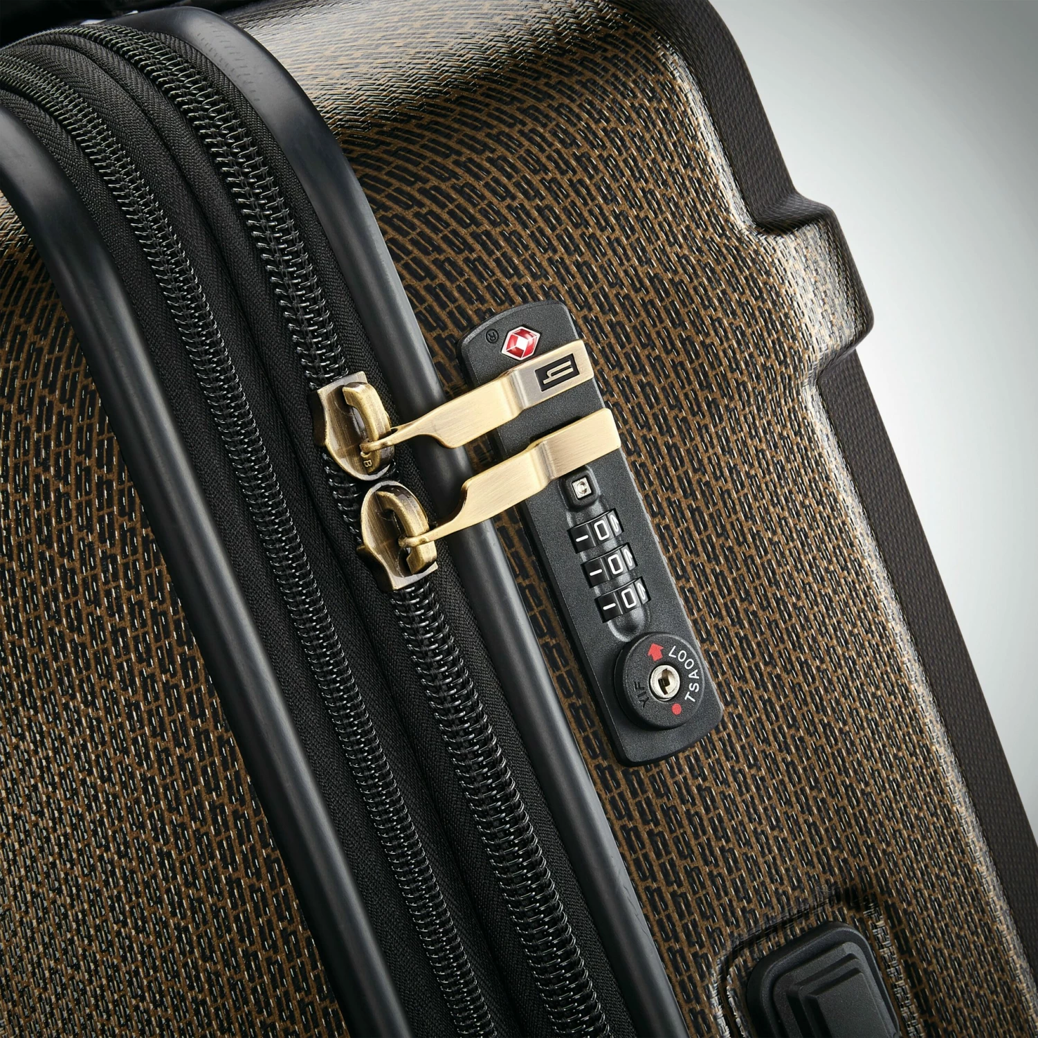 Hartmann Century Deluxe 28" Extended Journey Exp Spinner 14 Hartmann Century Deluxe 28" Extended Journey Exp Spinner - Image 12