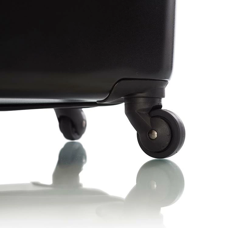 Heys NHL 26" Boston Bruins Spinner Luggage 7 Heys NHL 26" Boston Bruins Spinner Luggage - Image 5