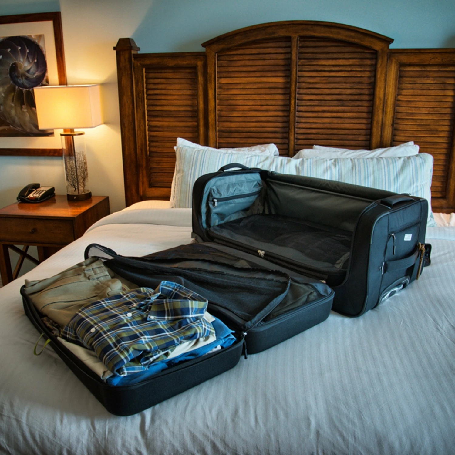 Oregami Rolling Duffle Suitcase With Fold-Out Organizers 6 Oregami Rolling Duffle Suitcase With Fold-Out Organizers - Image 4