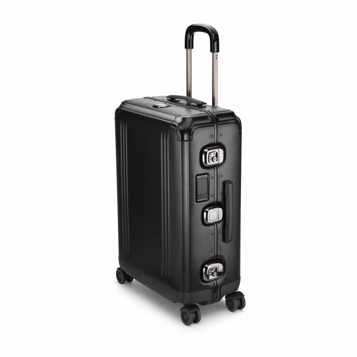 Zero Halliburton Pursuit Aluminum Medium Travel Case 7 Zero Halliburton Pursuit Aluminum Medium Travel Case - Image 5