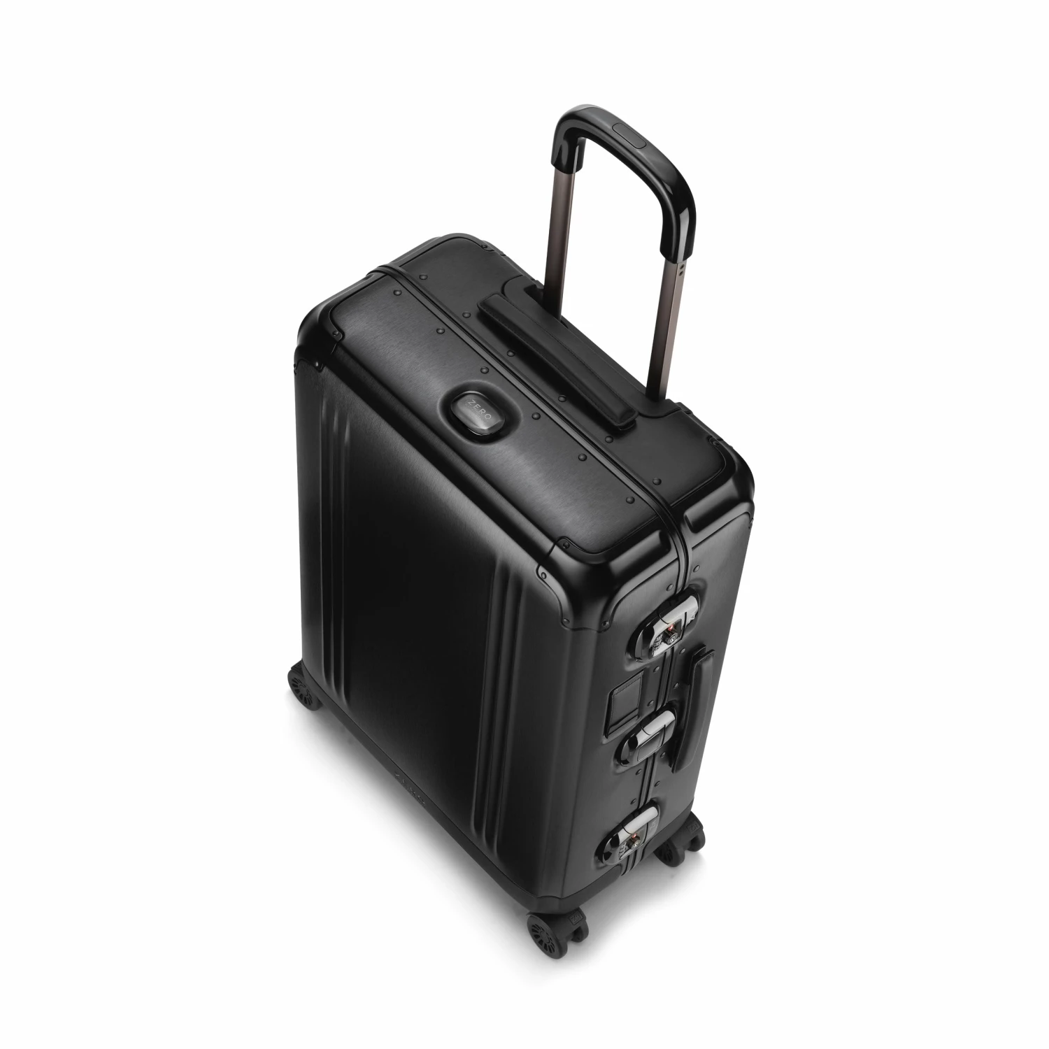 Zero Halliburton Pursuit Aluminum Medium Travel Case 6 Zero Halliburton Pursuit Aluminum Medium Travel Case - Image 4
